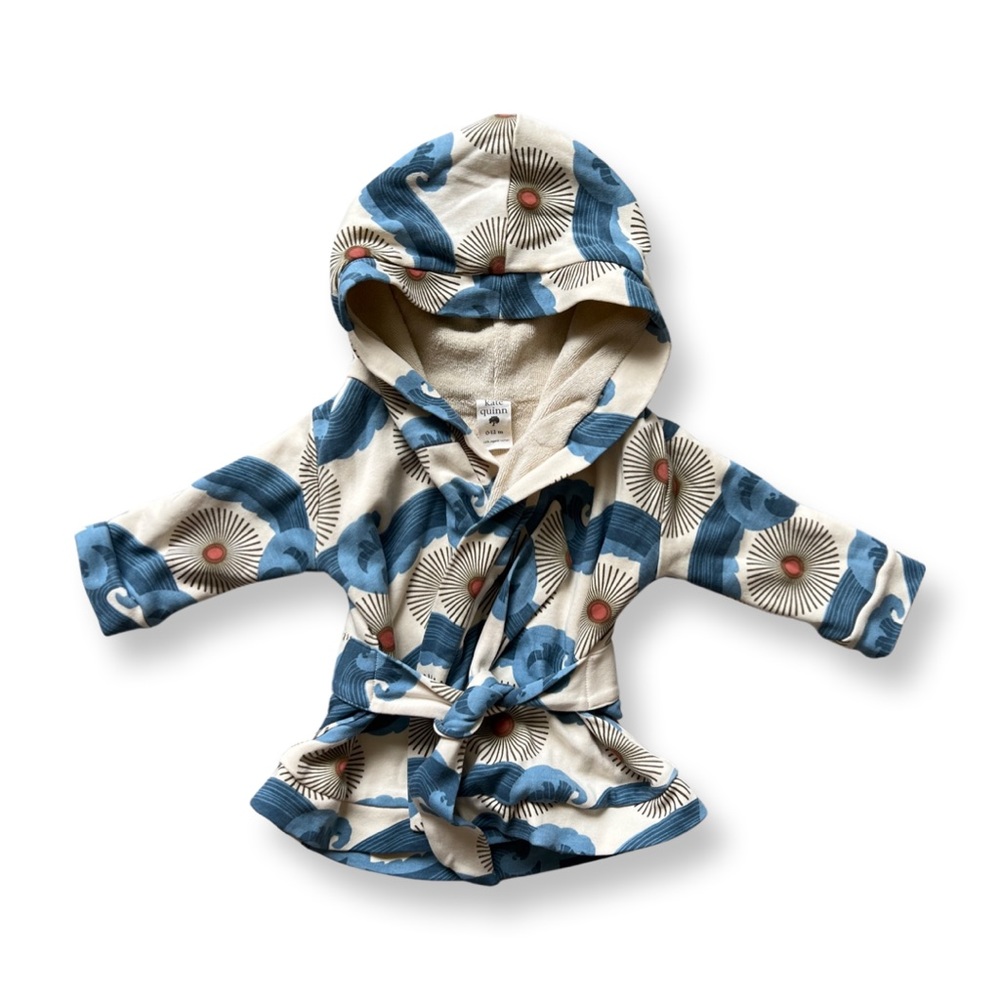 Kate Quinn “waves” robe
